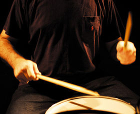 Video tutorial: Bob Bryar of MCR playing Welcome To The Black Parade